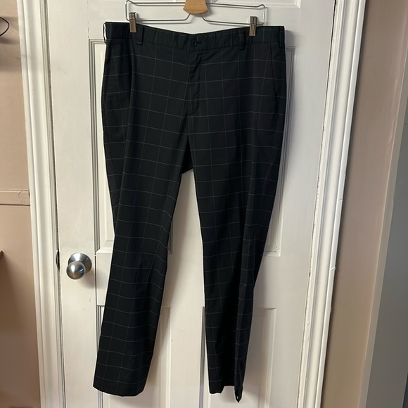 Nike Other - Nike golf ⛳️ pants men’s size 38X32